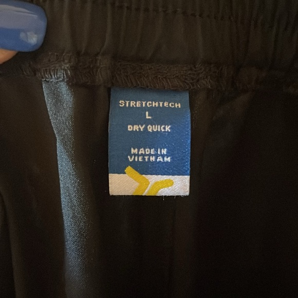 Old Navy Stretch Tech Cargo - Picture 4 of 4